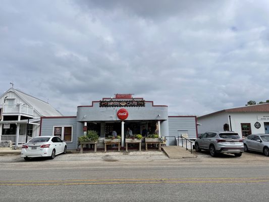 Royers Round Top Café by null
