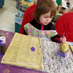 Klay Crazy Ceramics - Painting a football