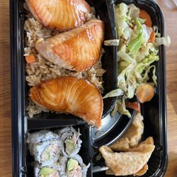 Tori Japan - Salmon bento