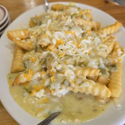 Green chili cheese fries