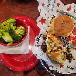 Drake's - Getting into the Juicy Lucy and broccoli