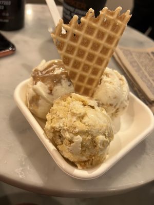 Jeni's Splendid Ice Creams by null