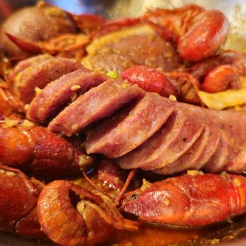 Crawfish & Beignets - 1LB Thai flavored Crawfish w/ 2 potatoes and 1 sausage - Cajun/Creole Near Me - Houston, Texas Crawfish & Beignets - 1LB Thai flavored Crawfish w/ 2 potatoes and 1 sausage - Cajun/Creole Near Me - Houston, Texas