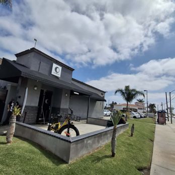 The Circle - Music Venues Near Me - Huntington Beach, California The Circle - Music Venues Near Me - Huntington Beach, California