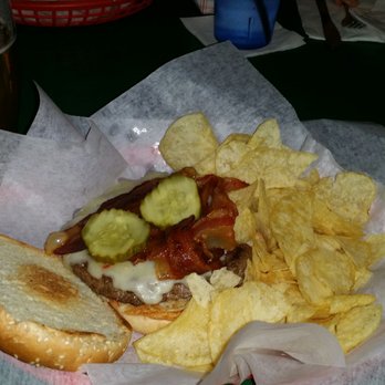 Dunleavy's - Irish Pub Near Me - Allen Park, Michigan
