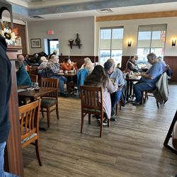 Thruway Restaurant - Packed local restaurant on a Sunday morning.