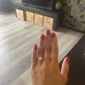 Hoa Nail And Beauty - Semi-Permanent manicure (Gel) - Nail Salons Near Me - Ixelles, BRU Hoa Nail And Beauty - Semi-Permanent manicure (Gel) - Nail Salons Near Me - Ixelles, BRU