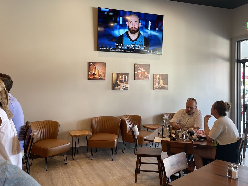 TWISTED CORK & TAPHOUSE 11 Photos & 27 Reviews 94 Wapato Point Pkwy