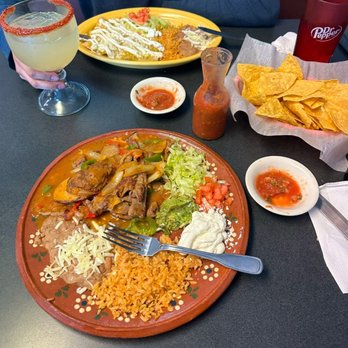 Tacos El Champu - Biseck ranchero Enchiladas - Mexican Near Me - Springfield, Missouri Tacos El Champu - Biseck ranchero Enchiladas - Mexican Near Me - Springfield, Missouri