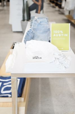 Everlane by null