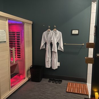 Oakwell Beer Spa - Day Spas Near Me - Denver, Colorado