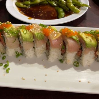 Ami Sushi - Lemon Roll Cucumber Salad Garlic Soy Bean Poke Roll - Sushi Bars Near Me - El Cajon, California