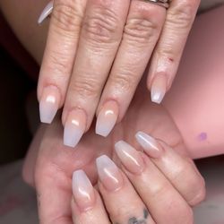 CC Nailed It - Short coffin ombré nails