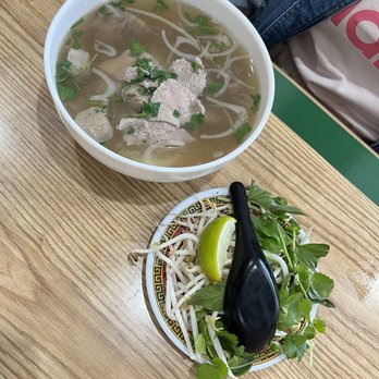 Mr. Le's Sushi - #5 Steak Pho - Sushi Bars Near Me - Kansas City, Missouri