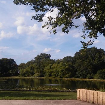 Lofts Pond - Respite to be had here. - Parks Near Me - Baldwin, New York