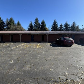 Dollar Inn - view of the motel itself - Hotels Near Me - Somerset, Pennsylvania