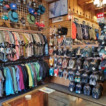 Scandinavian Ski Shop - Reef sandals and apparel - Ski & Snowboard Shops Near Me - Glenview, Illinois Scandinavian Ski Shop - Reef sandals and apparel - Ski & Snowboard Shops Near Me - Glenview, Illinois