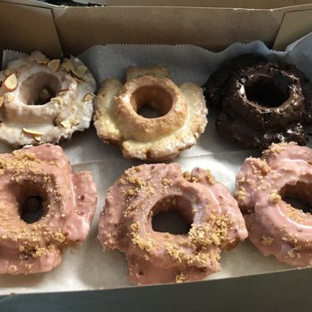 Doughnut Vault - Raspberry crumble old fashioned - Donuts Near Me - Chicago, Illinois Doughnut Vault - Raspberry crumble old fashioned - Donuts Near Me - Chicago, Illinois