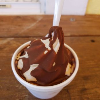 Surfin' Turtle Ice Cream Shoppe - Ice Cream & Frozen Yogurt Near Me - Satellite Beach, Florida