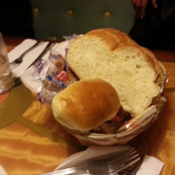 Georgia Diner - Bread Basket for the Fettucine Alfredo. - Diners Near Me - Elmhurst, New York Georgia Diner - Bread Basket for the Fettucine Alfredo. - Diners Near Me - Elmhurst, New York