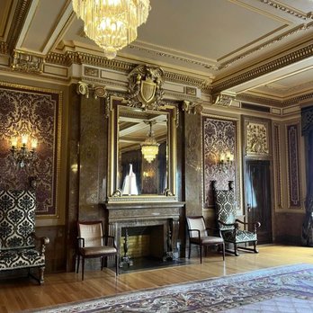 Utah State Capitol - Landmarks & Historical Buildings Near Me - Salt Lake City, Utah