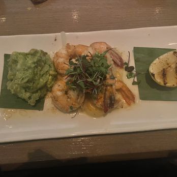 Caló Kitchen + Tequila - Camarones al mojo de ajo - Cocktail Bars Near Me - Costa Mesa, California Caló Kitchen + Tequila - Camarones al mojo de ajo - Cocktail Bars Near Me - Costa Mesa, California