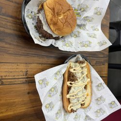 Mile High Mo’s - Smash burger and Philly