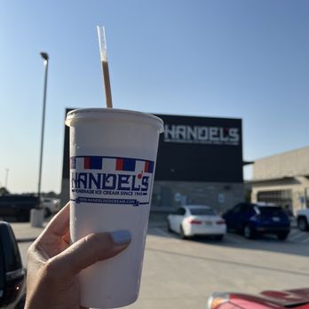 Handel's Homemade Ice Cream - Milkshake - Ice Cream & Frozen Yogurt Near Me - Spring, Texas Handel's Homemade Ice Cream - Milkshake - Ice Cream & Frozen Yogurt Near Me - Spring, Texas