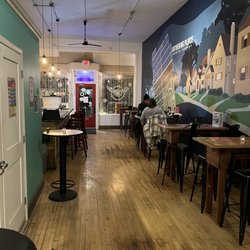 Gathering Place Brewery - Tosa Taproom and Patio - Seating area