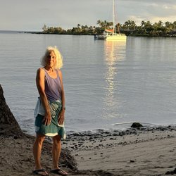 Anaehoomalu Bay - Flat and calm water in the morning = great for swimming!! Snorkeling!! Stand up paddling!! Canoeing!! Kayaking!! Sailing!!