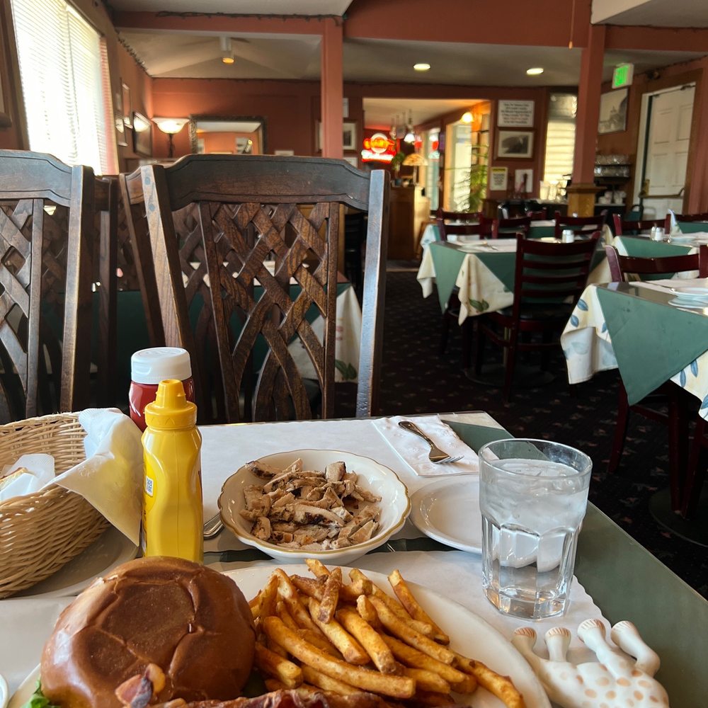 Vallemar Station - Bacon Cheese burger - Steakhouses Near Me - Pacifica, California Vallemar Station - Bacon Cheese burger - Steakhouses Near Me - Pacifica, California