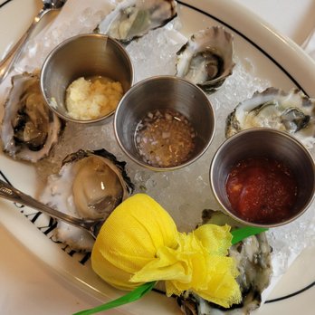 Lucky's - Malibu - Half dozen oysters ($30) - Steakhouses Near Me - Malibu, California Lucky's - Malibu - Half dozen oysters ($30) - Steakhouses Near Me - Malibu, California