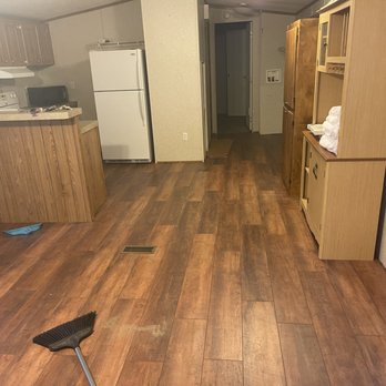 Quality Flooring - a clean and tidy kitchen - Flooring Near Me Quality Flooring - a clean and tidy kitchen - Flooring Near Me