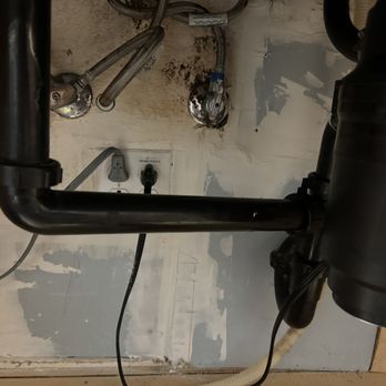 Crescent Heights - Black mold and unfinished sink - Apartments Near Me - Murrieta, California Crescent Heights - Black mold and unfinished sink - Apartments Near Me - Murrieta, California