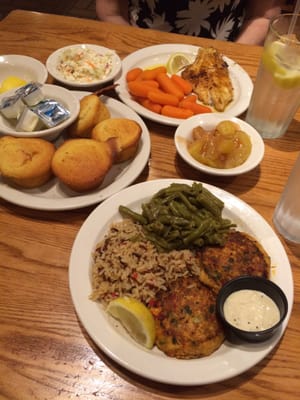 Cracker Barrel Old Country Store by null