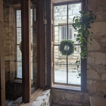 Kaffee Haus - Coffee & Tea Near Me - Fredericksburg, Texas Kaffee Haus - Coffee & Tea Near Me - Fredericksburg, Texas