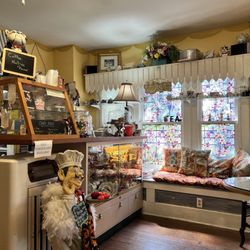 Holly Berry Tea Room & Gifts - Cashier counter