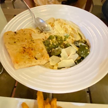 Yellow Brix Restaurant - Green chili pasta - Seafood Near Me - Carlsbad, New Mexico Yellow Brix Restaurant - Green chili pasta - Seafood Near Me - Carlsbad, New Mexico