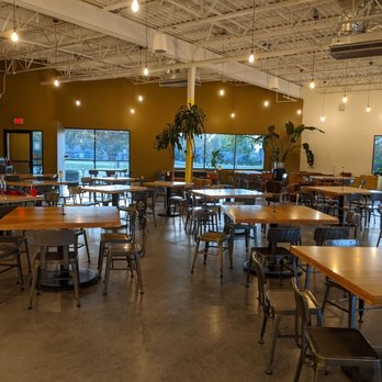 Bricksworth Beer Co - Huge Gathering Space - Brewpubs Near Me - Burnsville, Minnesota