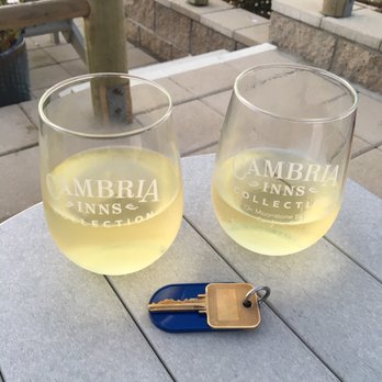 Sand Pebbles Inn - Hotels Near Me - Cambria, California Sand Pebbles Inn - Hotels Near Me - Cambria, California