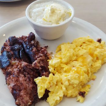 Chips - Hash & eggs with grits. - American Near Me - Hawthorne, California Chips - Hash & eggs with grits. - American Near Me - Hawthorne, California