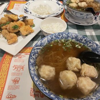 Full Key Restaurant - Wonton and noodle soup and deep fried shrimps (no shells) with spicy salt - Chinese Near Me - Wheaton, Maryland