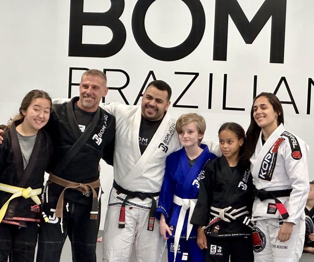 Bom Jitsu Logo