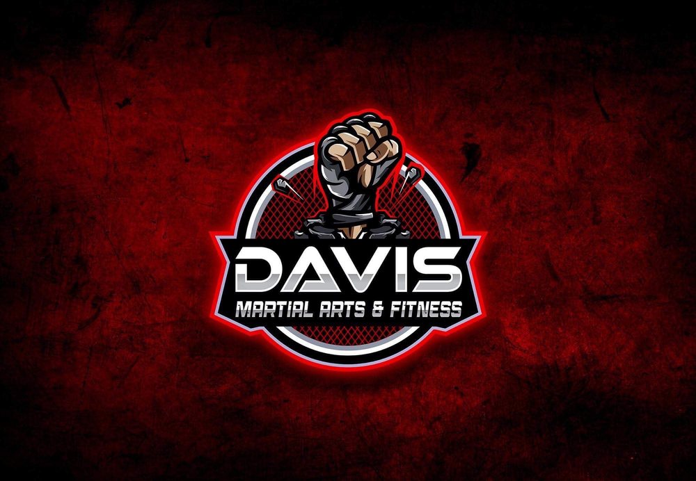 Davis Martial Arts & Fitness Logo