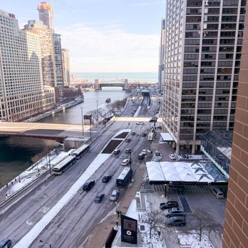 Hyatt Regency Chicago - Hotels Near Me - Chicago, Illinois