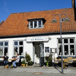 Krug zur Schleuse