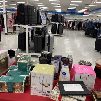 Ross Dress for Less - Women's Clothing Near Me - Walnut Creek, California Ross Dress for Less - Women's Clothing Near Me - Walnut Creek, California