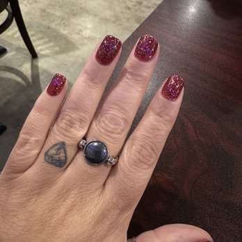 Lavish Nails Salon - Gel Manicure - Nail Salons Near Me - Martinez, California