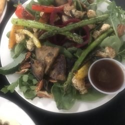 Yafay Wellness - Roasted Veggie Salad with Chicken