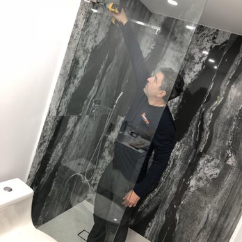 Ameriglass Contractors - Frameless Shower Pane Installation - Glass & Mirrors Near Me - Hialeah, Florida